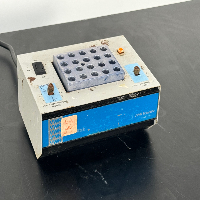 VWR Heat Block image 1